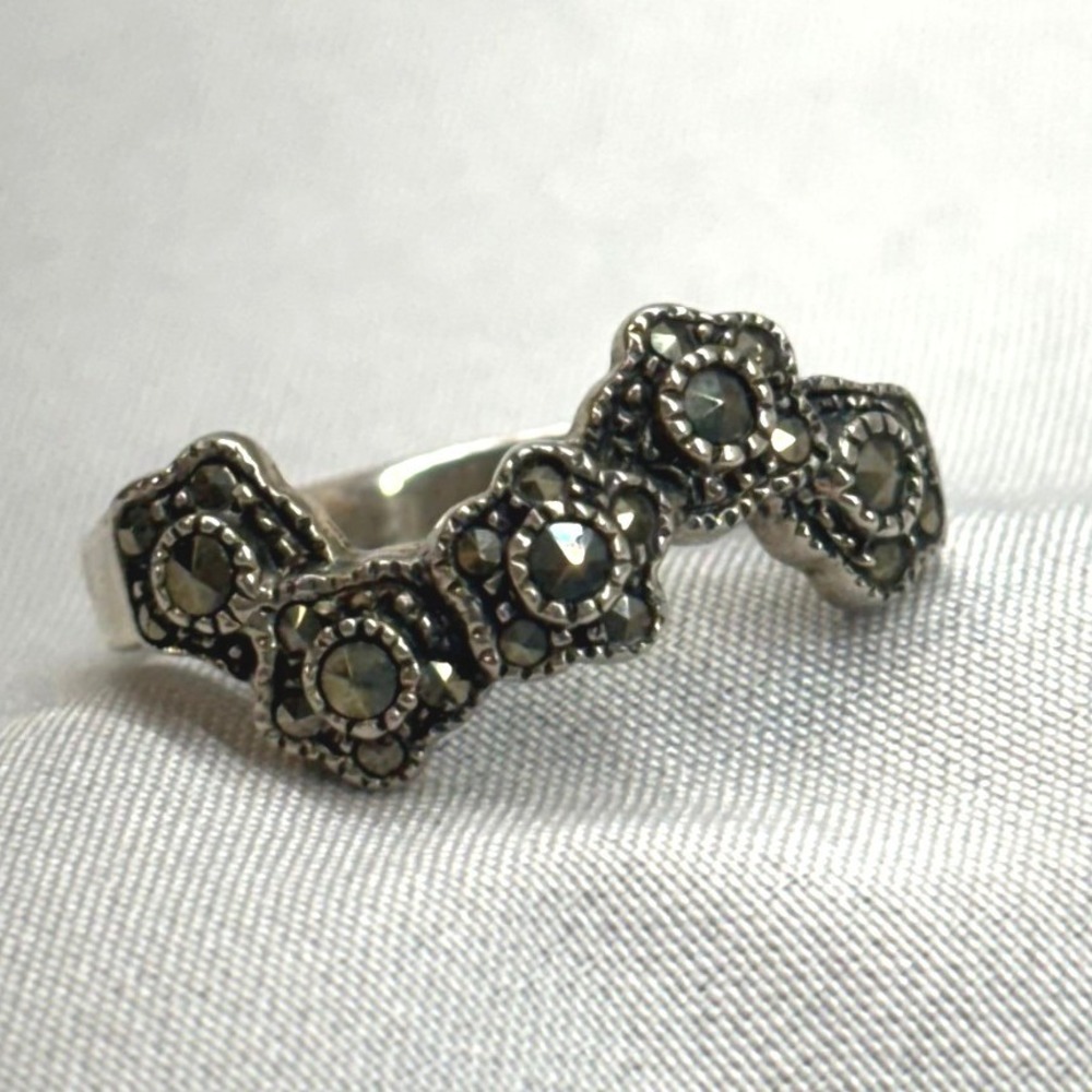 Unbranded Marcasite Ring Women Size 7.75 Silver Good Art Deco Floral Band 925